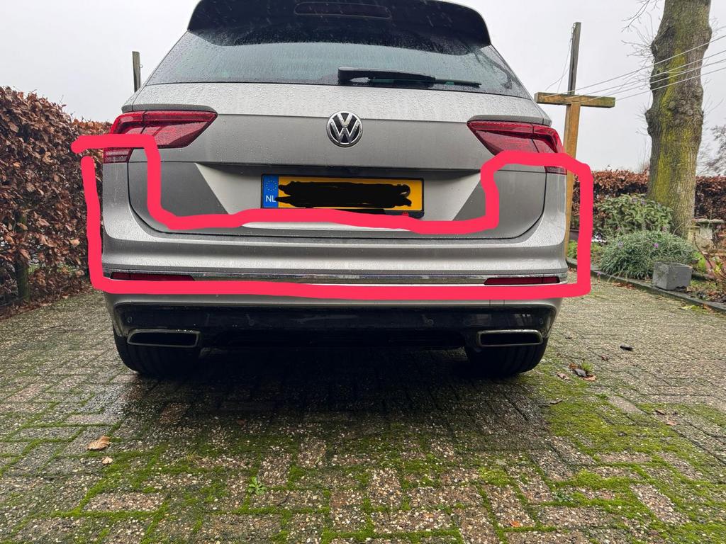 Achterbumper Tiguan R-line 2018 kleur: LB7W, Ophalen, Gebruikt, Volkswagen, Achter
