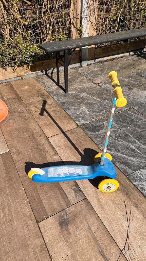 Kinderstep blauw/geel - Gebruikt, Fietsen en Brommers, Steps, Gebruikt, Gewone step, Ophalen