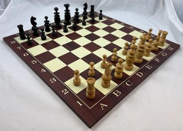 Schaak Nine Men's Morris bordspel hout 45x45cm schaakfiguren, Coolsingel 104, 3011 AG Rotterdam, Netherlands, Verzenden, Een of twee spelers