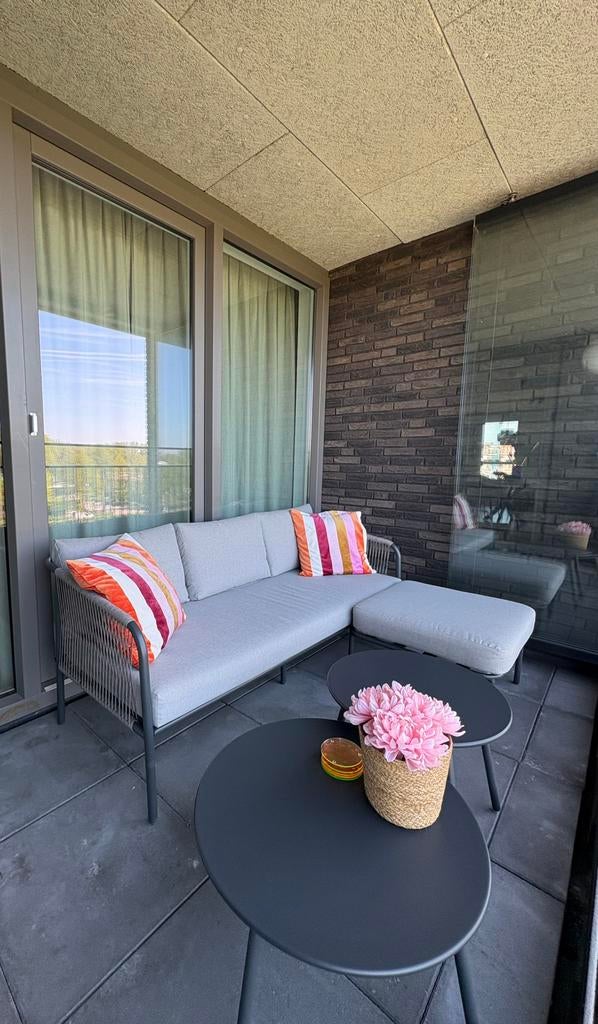 3-zits Loungebank + voetenbank + 2 bijzettafels, Ophalen, 3 zitplaatsen, Zo goed als nieuw, Loungeset