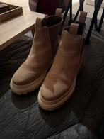 Stijlvolle beige enkellaarzen met grove zool, Kleding | Dames, Ophalen of Verzenden, Zo goed als nieuw, Beige, Lage of Enkellaarzen