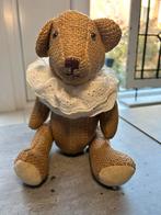 Klein vintage beertje 27 cm met mooi kraagje, Overige merken, Stoffen beer, Ophalen of Verzenden, Zo goed als nieuw