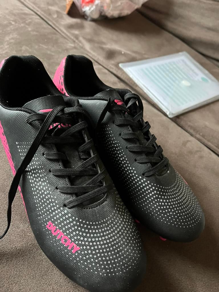 Voetbal schoenen maat 41, Maat XS of kleiner, Ophalen of Verzenden, Zo goed als nieuw, Schoenen