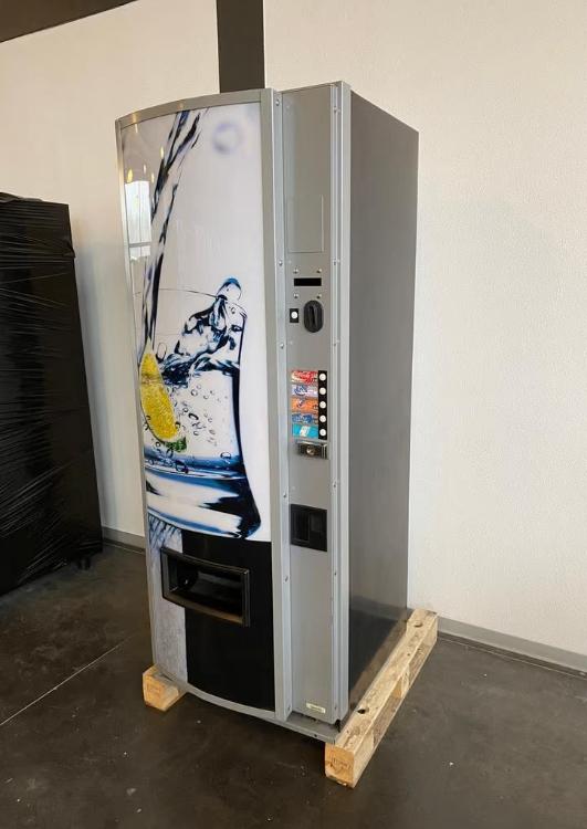 Vendo 5 selecties drankautomaat | Vendingmachine refurbished, Ophalen, Vending Master, Info@vendingmaster.nl, Zo goed als nieuw