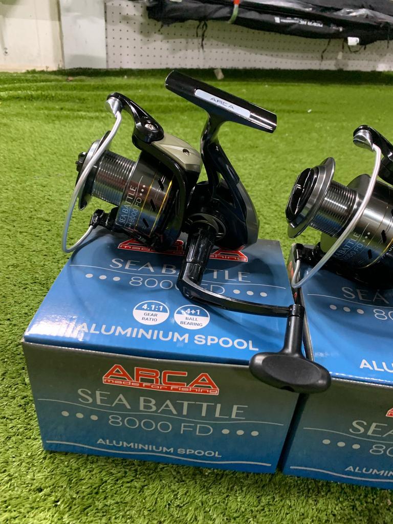 2x nieuwe Arca Sea Battle 8000 zeemolens, aluminium spoel, Watersport en Boten, Hengelsport | Zeevissen, Ophalen of Verzenden