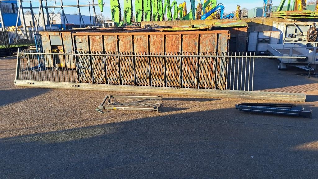 Schuifpoort Heras 10 meter, Ophalen, Met poort, Gebruikt, Overige typen