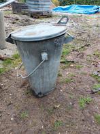 Brocante Oude Zinken Vuilnisbak met deuk, Ophalen