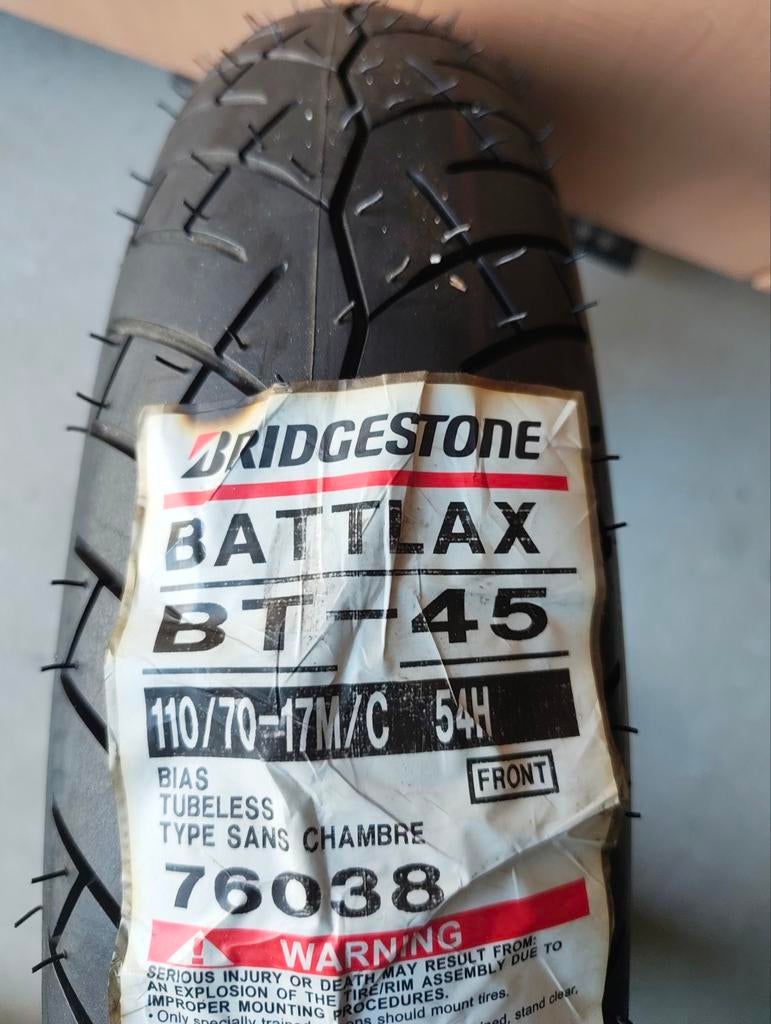 Bridgestone Battlax BT-45 Motor Voorband 110/70-17 M/C 54H, Ophalen of Verzenden, Nieuw