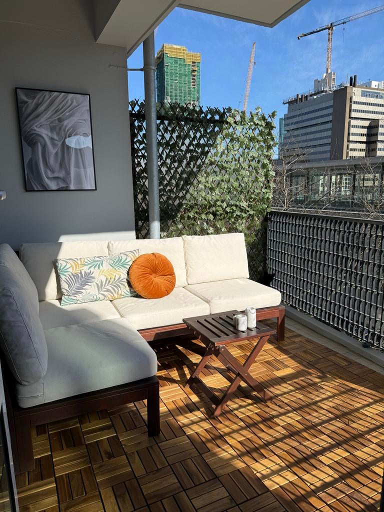 IKEA ÄPPLARÖ hoekbank en FROSON kussens, Ophalen, 4 zitplaatsen, Gebruikt, Hardhout