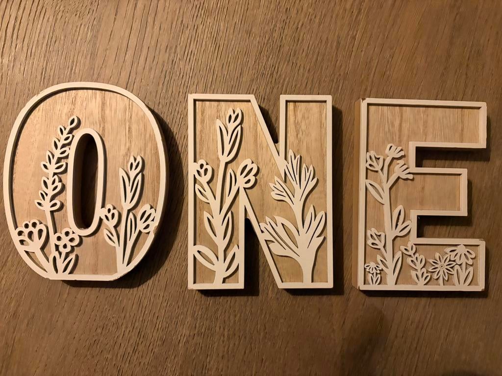 One decoratie, Ophalen, Zo goed als nieuw, Versiering, Verjaardag