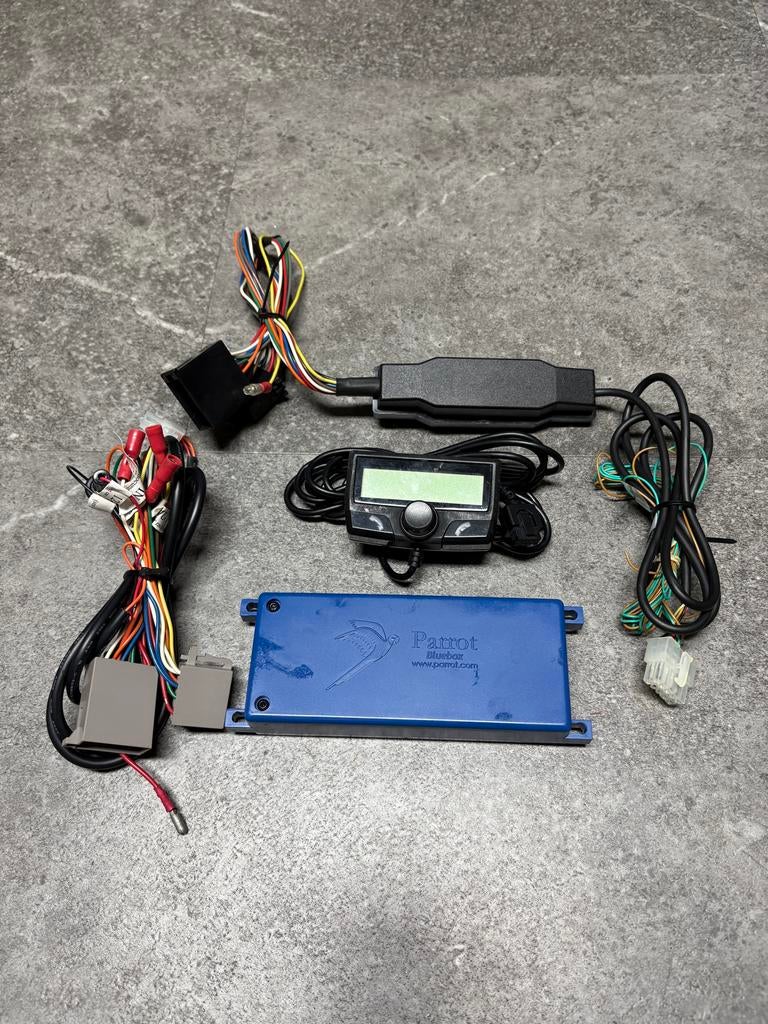 Parrot CK3100N Carkit - Bluetooth Handsfree Systeem, Ophalen, Gebruikt