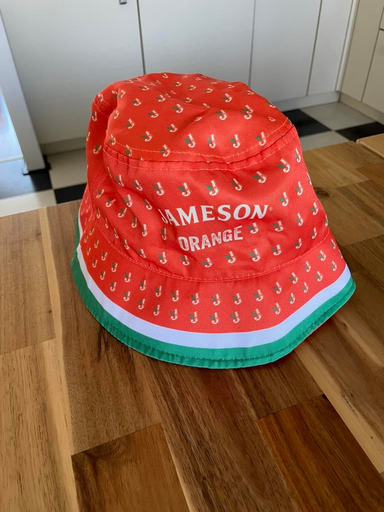 Jameson wiskey muts koningsdag, Ophalen of Verzenden, Zo goed als nieuw, Overige maten