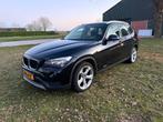 BMW X1 Sdrive 20I AUT 2013 1e EIGENAAR, Auto's, BMW, 1800 kg, 4 cilinders, Zwart, Origineel Nederlands