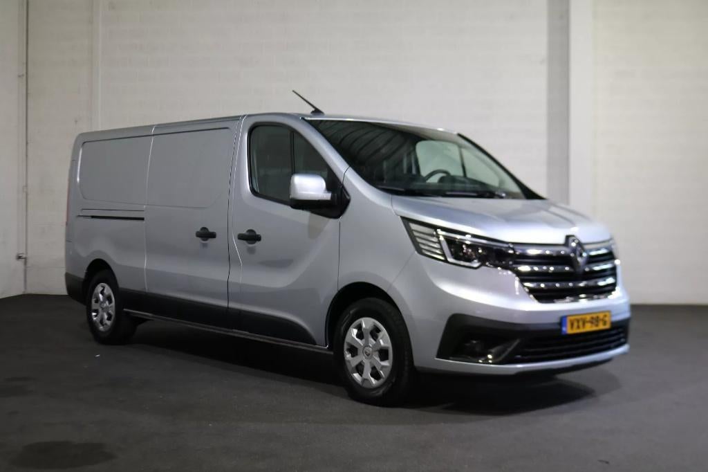 Renault Trafic GB 2.0 Blue dCi 150pk L2h1 T30 EDC 2023 Grijs, Stof, 4 cilinders, Renault, Diesel