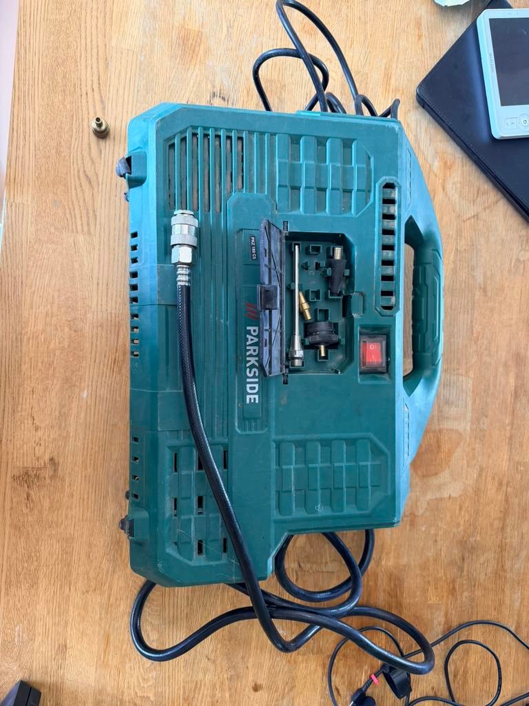 Parkside compressor, Minder dan 25 liter, Ophalen, Zo goed als nieuw, Minder dan 200 liter/min