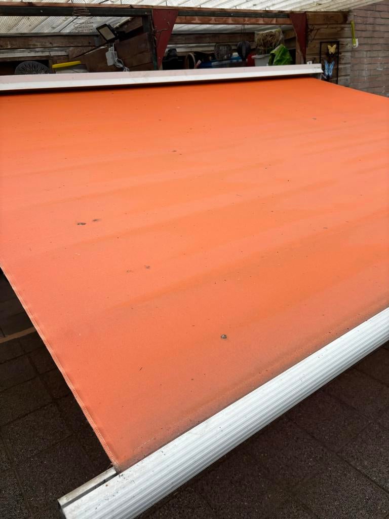 Oranje zonnescherm, Ophalen, Gebruikt, 150 tot 300 cm, 250 cm tot 450 cm