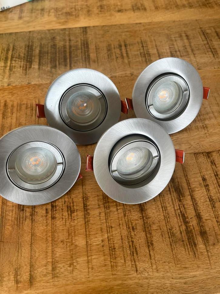 Lumiance Inbouwspot Trend 75 Swing IP44 met Philips GU10 LED, Huis en Inrichting, Lampen | Spots, Gebruikt, Plafondspot of Wandspot