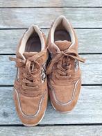 Damessneaker Linea Loresi maat 38, Kleding | Dames, Schoenen, Overige kleuren, Ophalen of Verzenden, Gedragen, Sneakers of Gympen