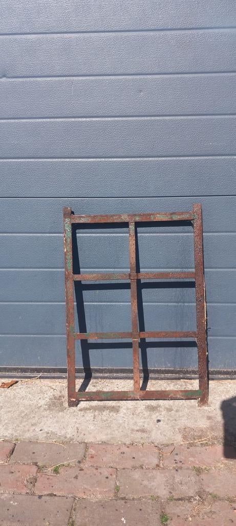 Stal raampje, Gebruikt, Minder dan 80 cm, Minder dan 80 cm, Overige typen