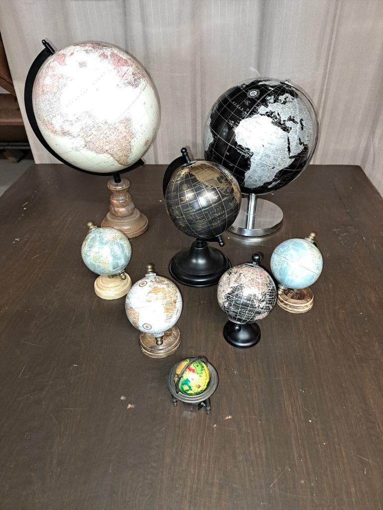 Verzameling wereldbollen in diverse maten, Ophalen of Verzenden, Zo goed als nieuw