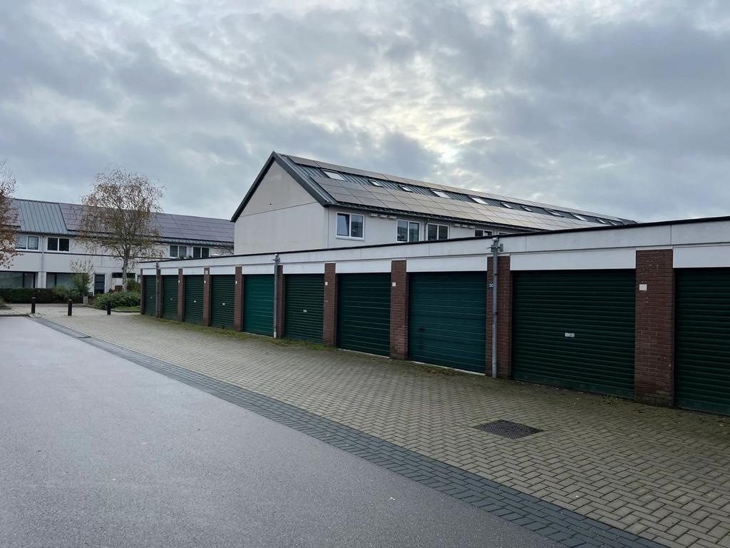 Garagebox/ opslag te huur zoetermeer (16m2)