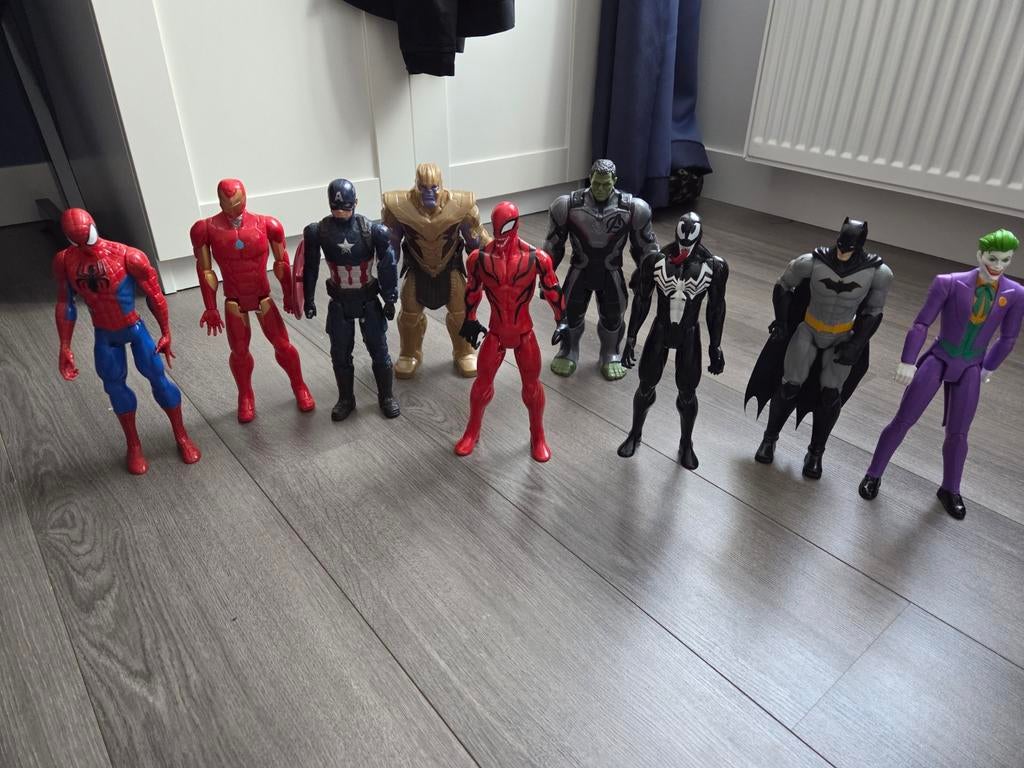 9 superhelden poppen van 30 cm, Kinderen en Baby's, Speelgoed | Actiefiguren, Ophalen of Verzenden