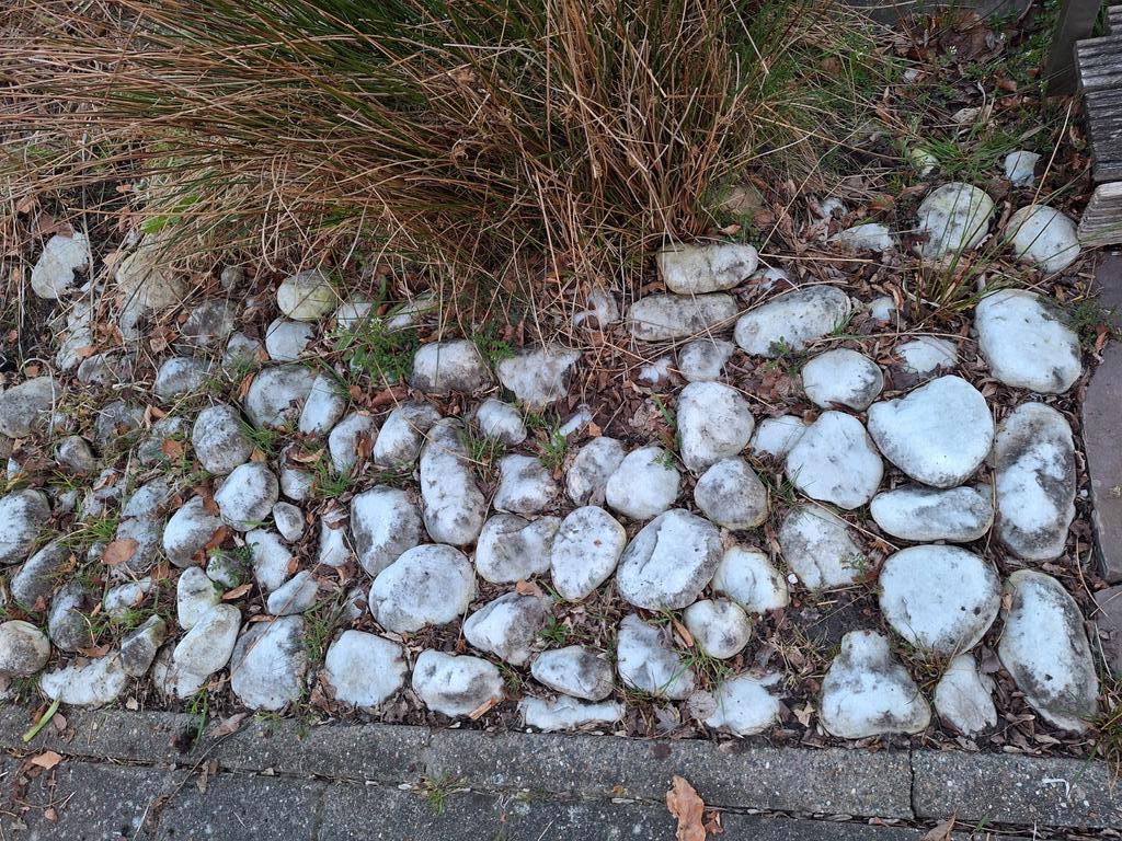 Partij witte sierstenen keien, Tuin en Terras, Grind, Keien en Split, Ophalen, Gebruikt, Wit, Kei