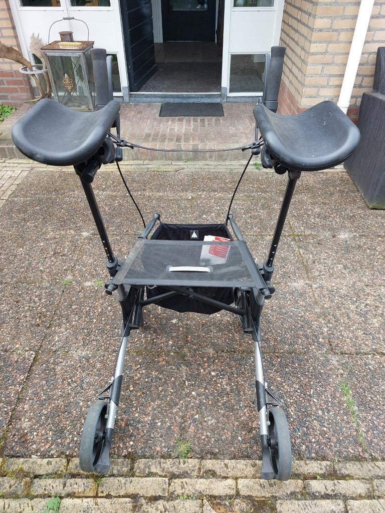 'Topro Troya Walker' Rollator met onderarmschalen, Ophalen