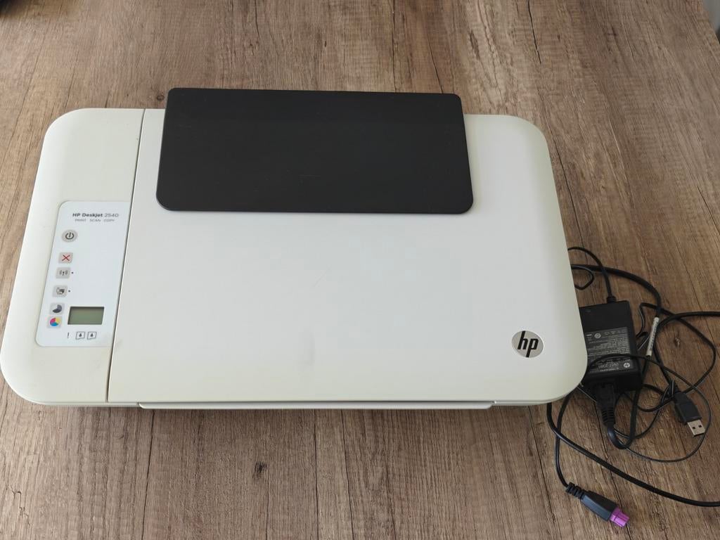 HP Deskjet 2540 All-in-One USB printer met adapter en kabel, Computers en Software, Printers, Kleur printen, Gebruikt, Inkjetprinter