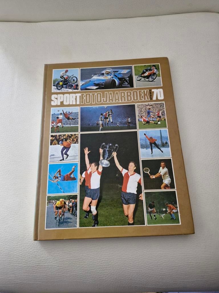 Sport Foto Jaarboek 70, Ophalen of Verzenden