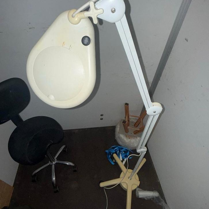 Loeplamp voor salon of hobby, Hobby en Vrije tijd, Vergrootglazen, Loepen en Loeplampen, Gebruikt, Loeplamp, Ophalen of Verzenden