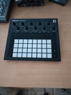 Novation Circuit Tracks - Groovebox/Sampler, Novation, Zo goed als nieuw, Met midi-aansluiting, Overige aantallen