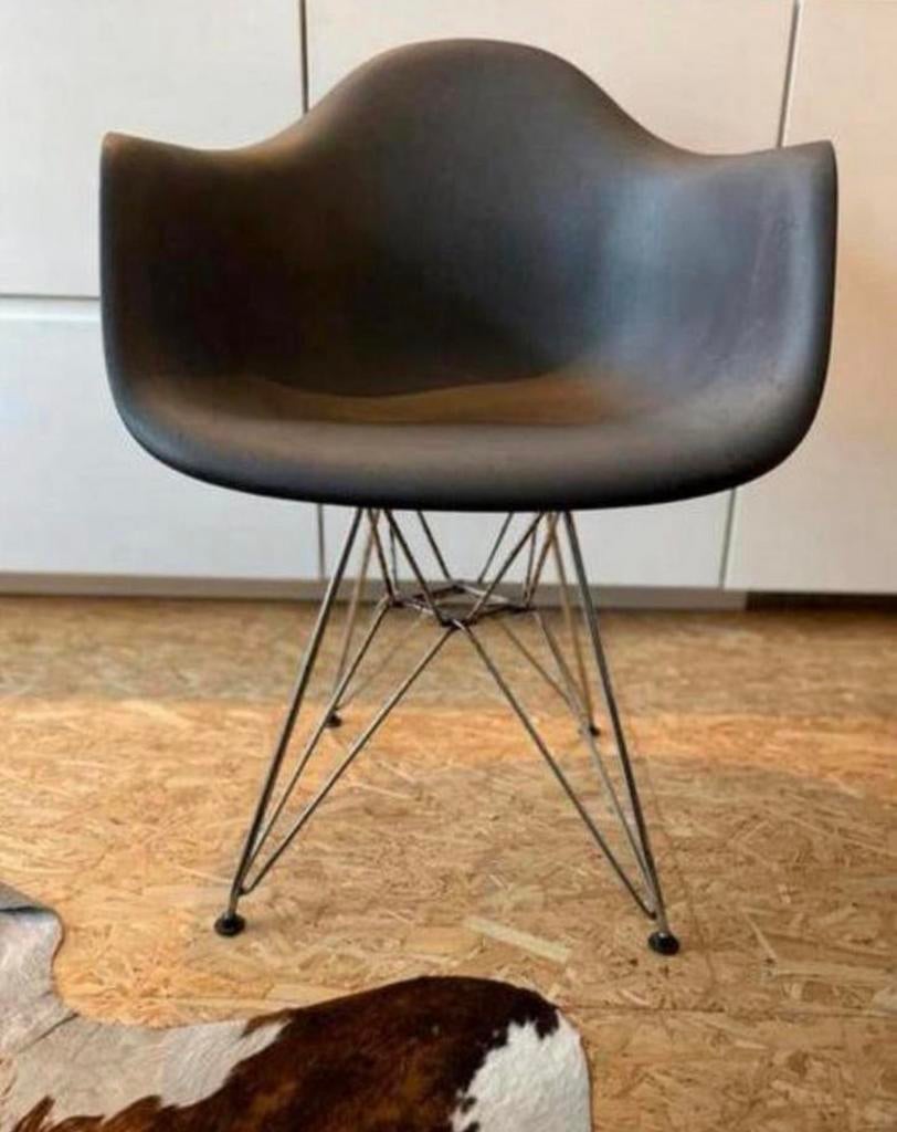 Stoel, Huis en Inrichting, Stoelen, Ophalen, Kunststof, Zwart, Zo goed als nieuw