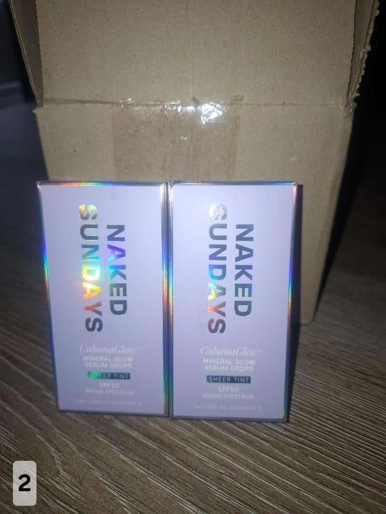 Naked sundays 'Cabana Glow' Mineral Glow SPF50 (advr 378), Ophalen of Verzenden, Nieuw, Gehele gezicht, Verzorging