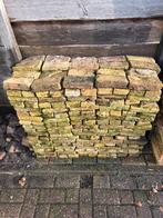 Friese Geeltjes + Strater Geeltjes., Ophalen, Gebruikt, Natuursteen, Klinkers