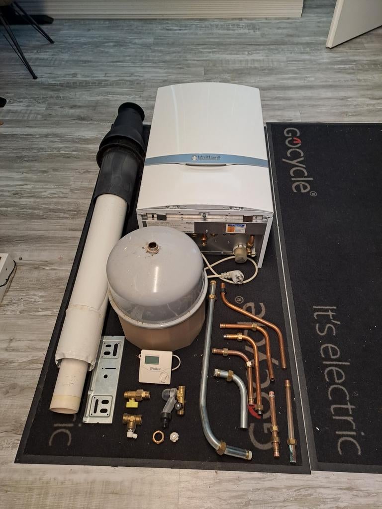 HR gaswandketel VHR 25 30 5/5 R4 bouwjaar 2016, Ophalen, Minder dan 60 cm, Cv-ketel of Combi-ketel, 30 tot 80 cm