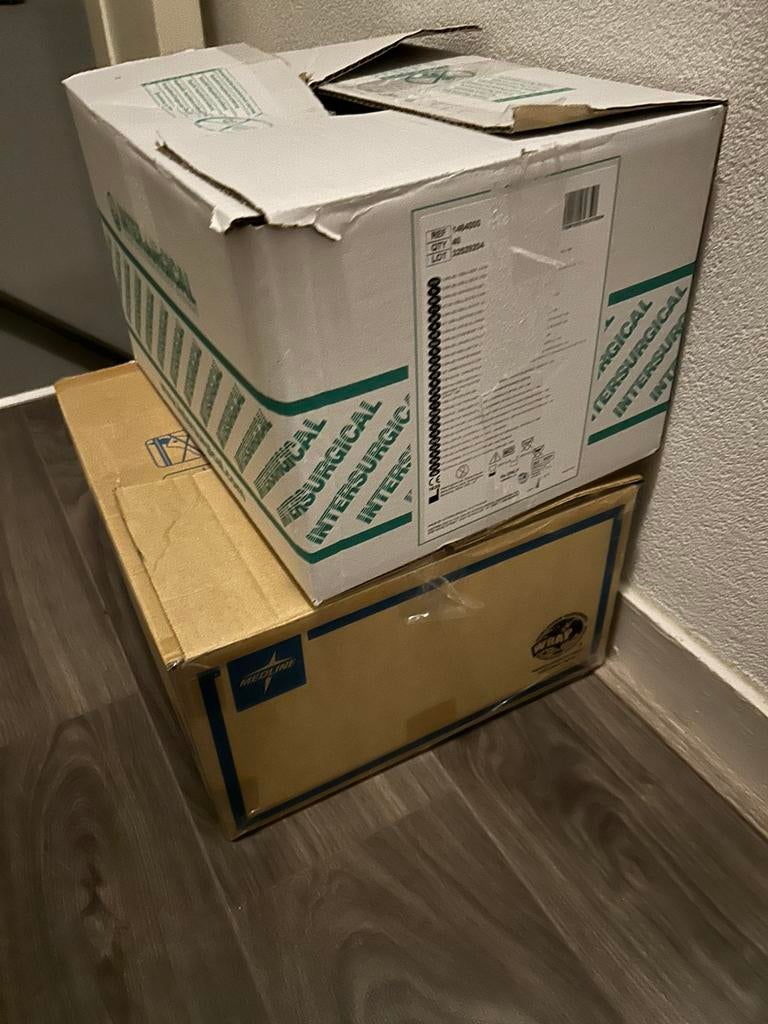 2 dozen vol rommelmarktspullen (bijv. voor Koningsdag), Diversen, Ophalen, Zo goed als nieuw