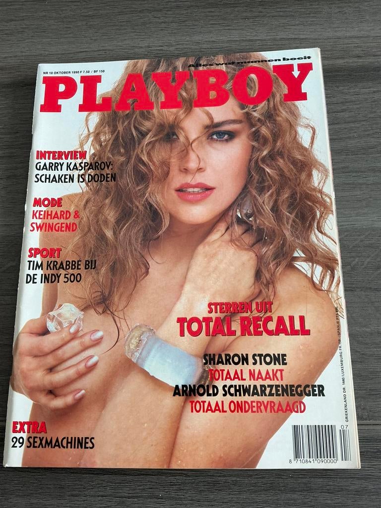 Playboy - Sharon Stone interview Schwarzenegger oktober 1990, Ophalen of Verzenden, Gelezen