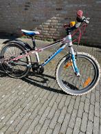 Mooie Cube race 20 inch kinderen mountainbike, Ophalen of Verzenden, Zo goed als nieuw, Geen vering, Overige merken