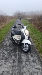 sym mio WEINIG KM, Fietsen en Brommers, Scooters | SYM, Mio, Maximaal 45 km/u, Ophalen of Verzenden, Zo goed als nieuw