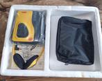Nieuwe Yoko Sports Walkman met koptelefoon en hoesje., Audio, Tv en Foto, Walkmans, Discmans en Minidiscspelers, Ophalen of Verzenden