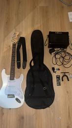 Elektrische gitaar + alle benodigtheden, Met versterker, Zo goed als nieuw, Solid body, Ophalen