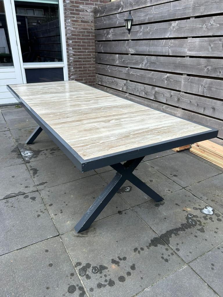 Tuintafel 250x95 met tegelblad, Ophalen, Gebruikt, Rechthoekig, Overige materialen
