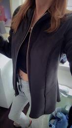 Zwarte Guess jas met faux fur voering, Ophalen of Verzenden, Zo goed als nieuw, Maat 38/40 (M), Zwart