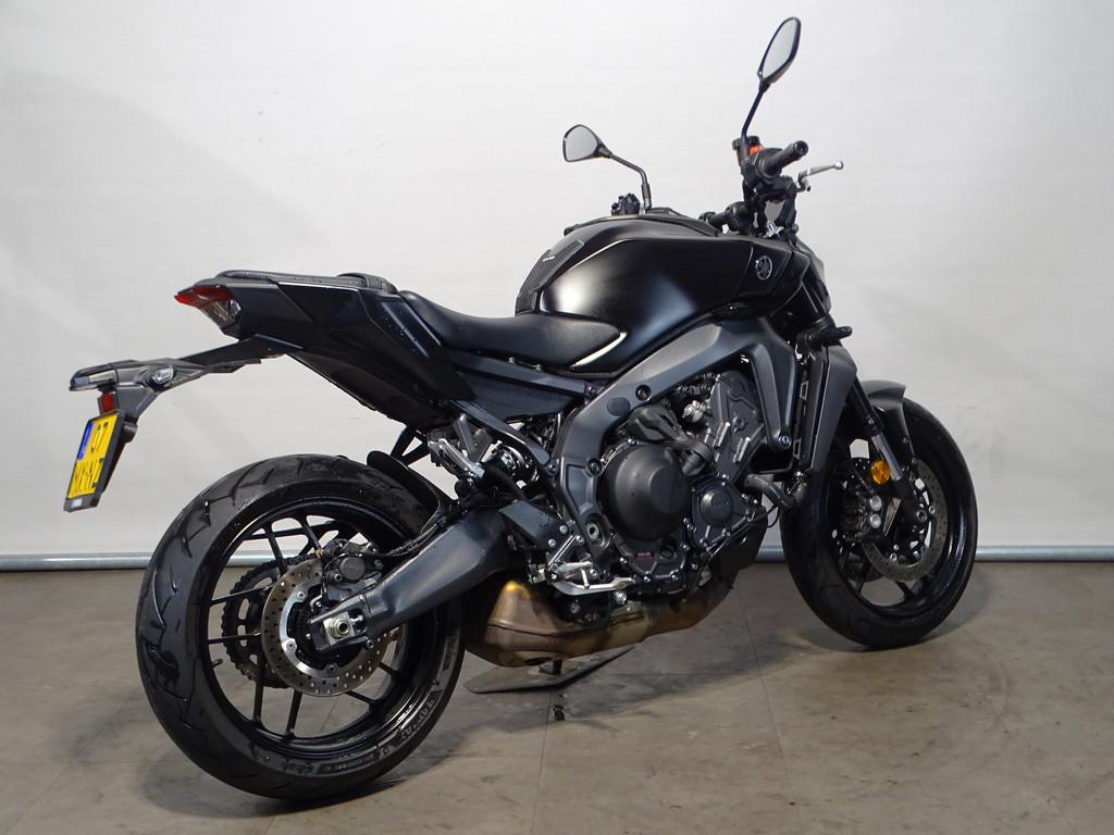 Yamaha MT 09 Y-AMT - foto 3