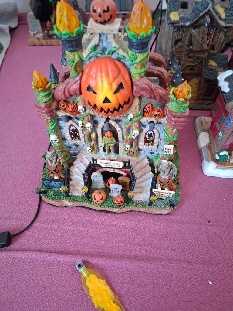 Lemax Spooky Town Pumpkin Lost Crypt of Souls Halloween, Diversen, Kerst, Ophalen of Verzenden, Gebruikt