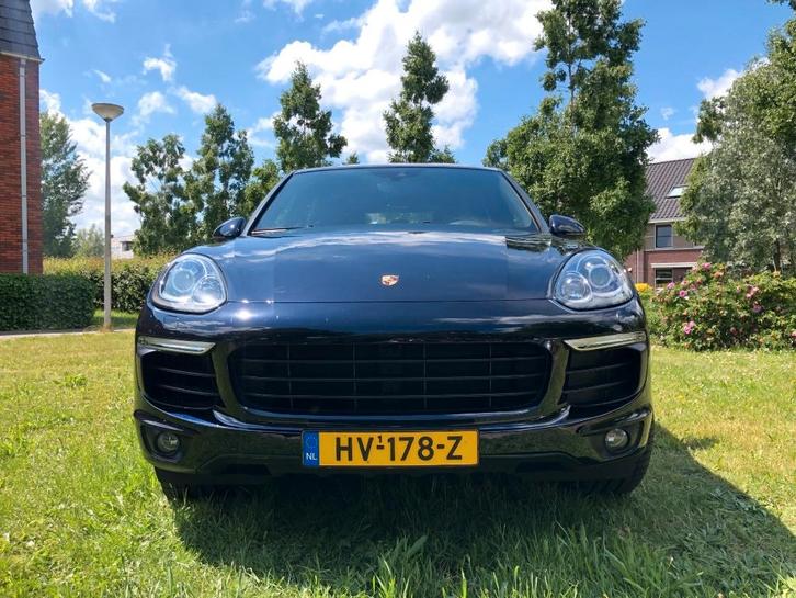 E-hybrid.Groot onderhoud gehad, motorisch top! wel lakschade, Auto's, Porsche, Particulier, Cayenne, 4x4, ABS, Achteruitrijcamera