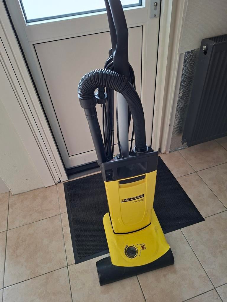 Zeer sterke kärcher stofzuiger, Witgoed en Apparatuur, Stofzuigers, Zo goed als nieuw, Ophalen