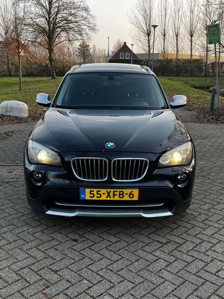 BMW X1- Schuifdak | Elektrische Stoelen | Rijdt Perfect!!, 1800 kg, 4 cilinders, Zwart, Handgeschakeld
