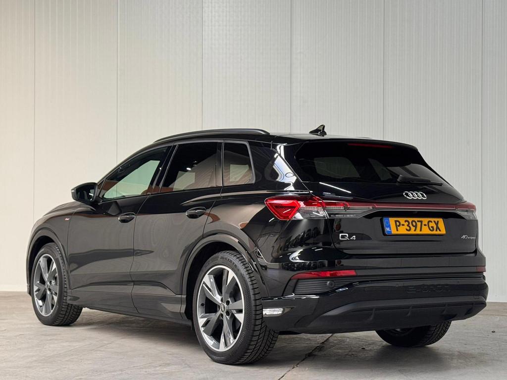Audi Q4 e-tron 40 S-LINE Competition 77kWh l SOH 93.6% l HUD, Automaat, Achterwielaandrijving, 520 km, Zwart